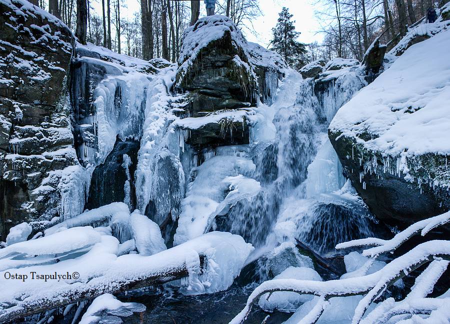 Водоспад Шипот взимку. Фото: О.Цапулич.